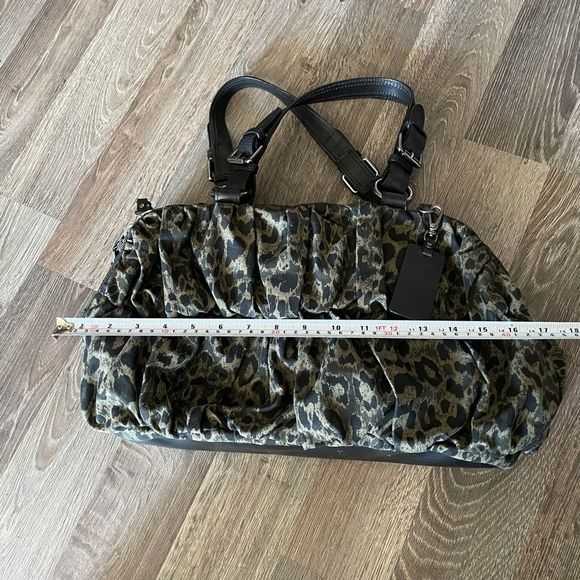 Kenneth Cole Purse - Picture 6 of 8